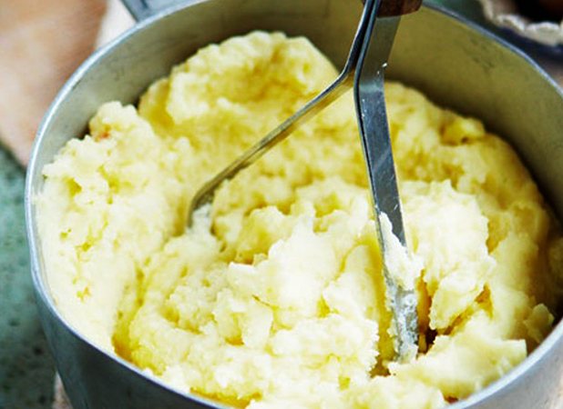Пюре картофельное в кастрюле
