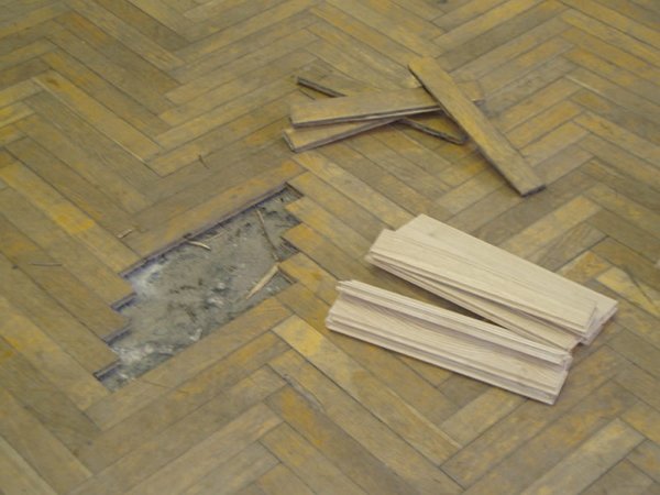 Фото ремонта паркета перед циклеванием, semidelov.ru Циклевание паркета – что следует сделать заранее?