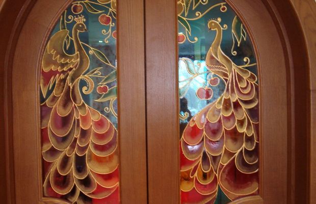 Как выполняется декупаж по стеклу? Как выполняется декупаж по стеклу?