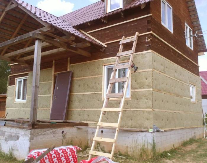Утепление деревянного дома снаружи