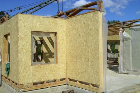 На фото - блочные щиты для финского каркасного дома, mikstroy.com Как строят финны