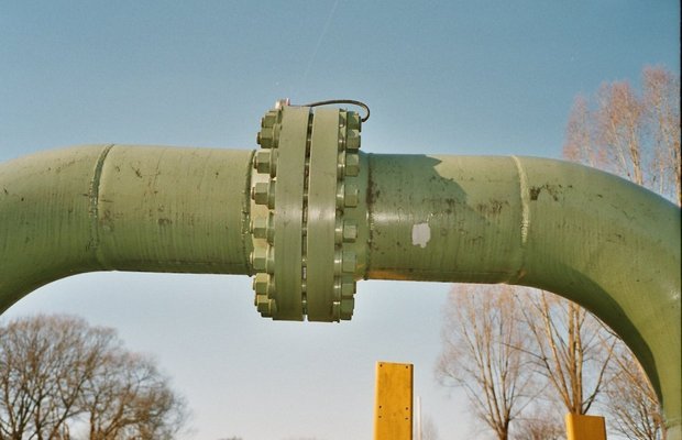 Стыкование полиэтиленовой и стальной трубы – как выполнить? Стыкование полиэтиленовой и стальной трубы – как выполнить?