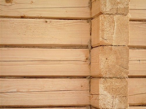 Фото утепления швов бани из бруса 150xx150, stroy-gor.ru Финишный этап – конопатим щели!