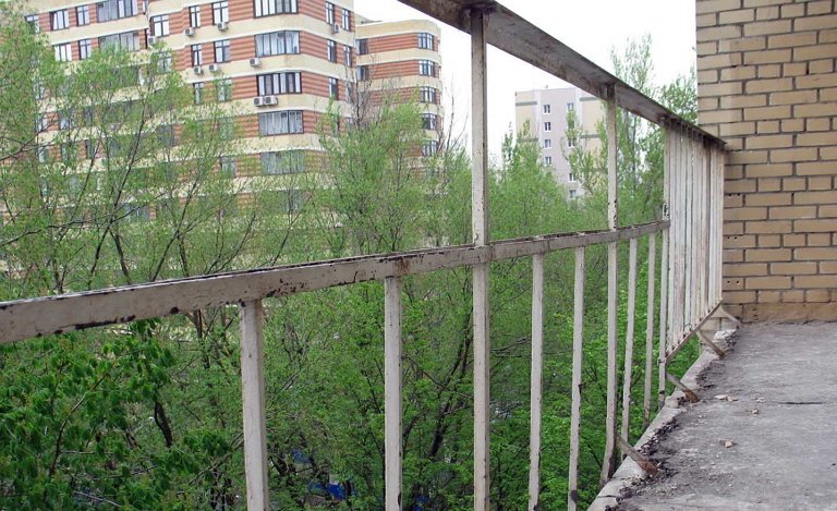 Фото демонтажа старого парапета лоджии, vetonika.ru Фото демонтажа старого парапета лоджии, vetonika.ru