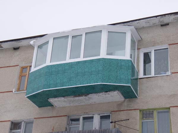 На фото - теплое остекление балкона с выносом со всех сторон, best-balkon.kh.ua На фото - теплое остекление балкона с выносом со всех сторон, best-balkon.kh.ua