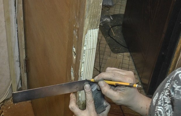 Когда нужно утеплять двери из дерева? Когда нужно утеплять двери из дерева?