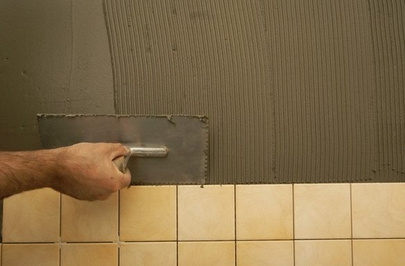 Фото плиточного клея, cement-i-smesi.ru Фото плиточного клея, cement-i-smesi.ru